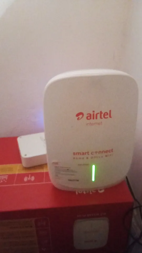 Airtel 5G router photo 1 of 3